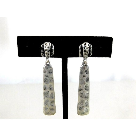 Drop Dangle Silver Tone Bar Style Hammered Pierced Earrings - Picture 1 of 8
